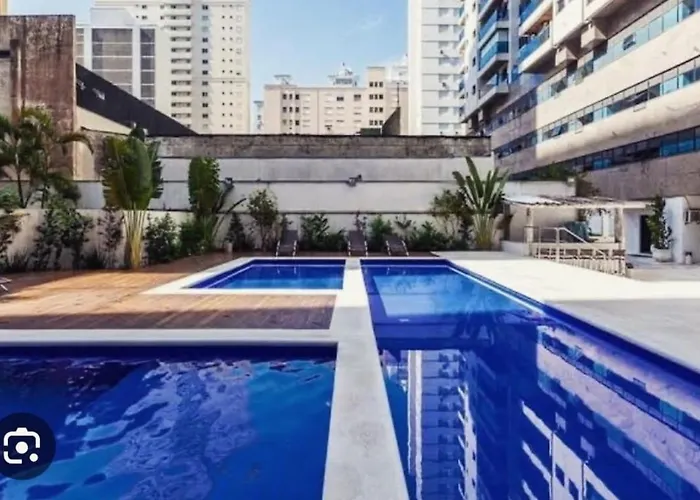 5 - Varam, 3 DORMITÓRIOS, piscina, churrasqueira, até 8 pessoas, mais duas crianças de até cinco anos Guarujá